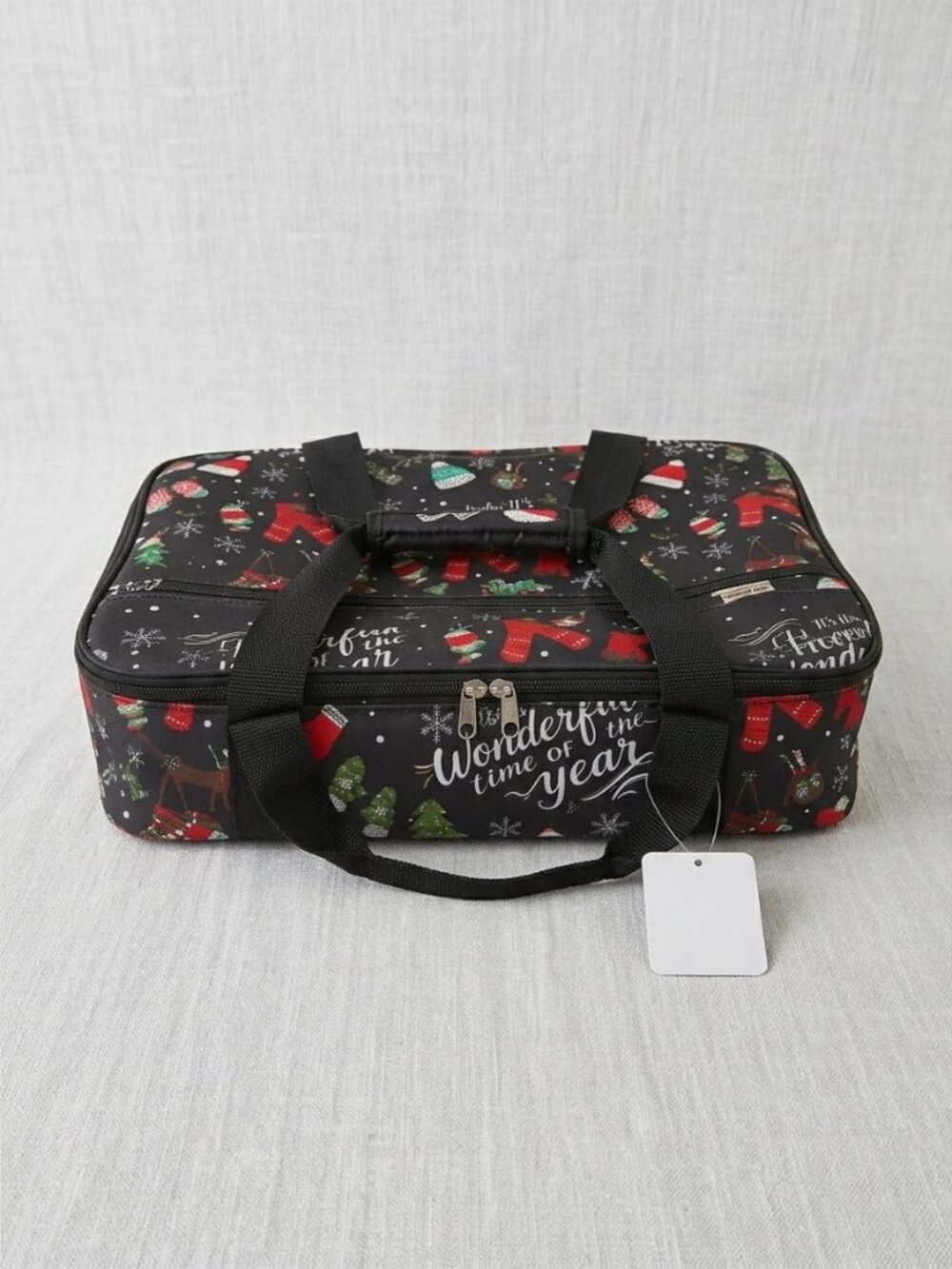 Home Essentials & Beyond Insulated Casserole Carrying Tote Christmas Pattern